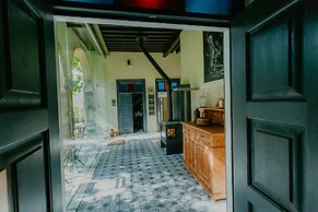 Casa Mespilea Guest House