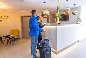ManavaHotel