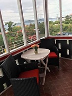 Hillcrest Guest House USVI