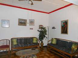 Ara Macao Inn