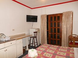 Ara Macao Inn