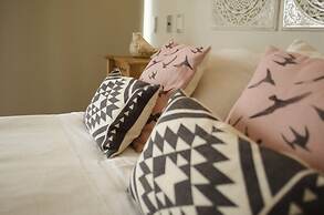 Loica Suites