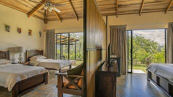 La Finca Lodge