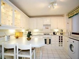 Holiday home 3 Bed rooms