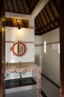 Bali Asli Lodge by EPS