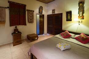 Bali Asli Lodge by EPS