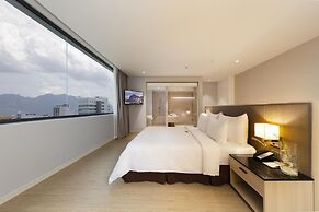 DQua Hotel