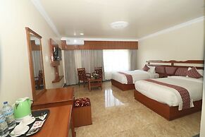 Hotel Earth Light