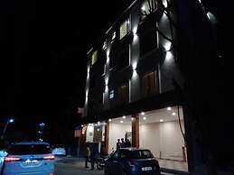 Hotel Dev Ganga