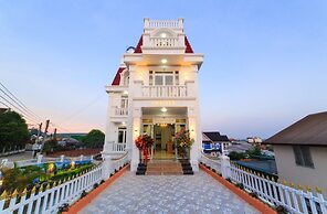 Doi Mong Mo Hotel