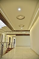 Hotel Savera Inn