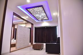 Hotel Savera Inn