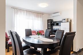 Apartment Gomilica