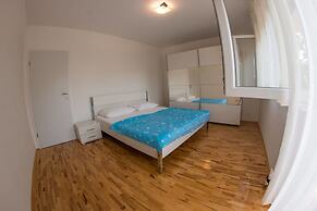 Apartment Gomilica