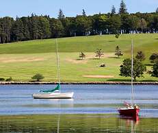 Bluenose Lodge