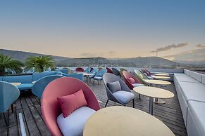 Golden Tulip Design Tbilisi