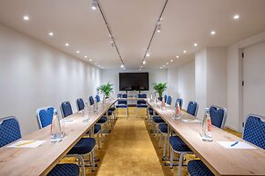 Golden Tulip Design Tbilisi