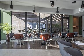 Golden Tulip Design Tbilisi