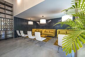Golden Tulip Design Tbilisi