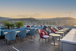 Golden Tulip Design Tbilisi