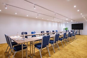 Golden Tulip Design Tbilisi