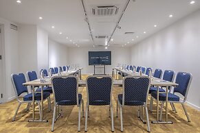 Golden Tulip Design Tbilisi