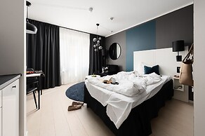 Sky Hotel Apartments City