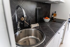 Sky Hotel Apartments City