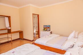 Furaha Lodge
