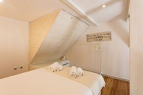 Cool Tailor Made Studio