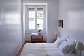 Family Apartment by the River