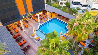 Fame Beach Hotel