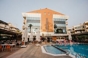 Fame Beach Hotel