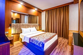 Fame Beach Hotel