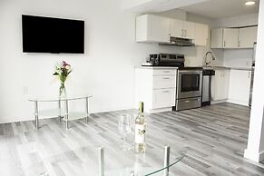 Bowmanville Marina Inn & Suites