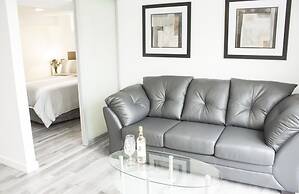 Bowmanville Marina Inn & Suites