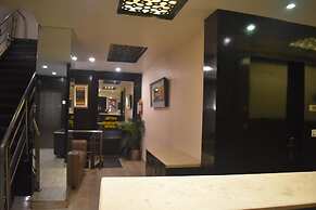 Lavish Inn