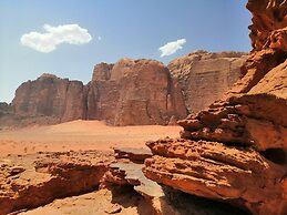 Wadi Rum Blue Sky and Tour