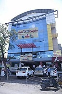 Iroomz VKG Complex