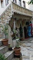 Sark Ciragan Konak