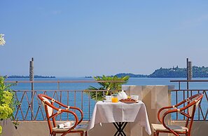 Hotel Du Lac Gardone Riviera