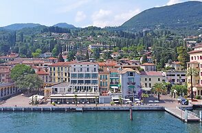 Hotel Du Lac Gardone Riviera