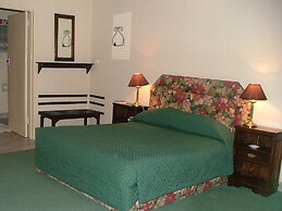 Norma Jeanes Lake View Resort