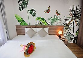 Mega Light Hotel