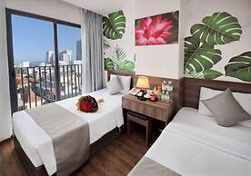 Mega Light Hotel