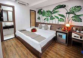 Mega Light Hotel