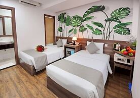 Mega Light Hotel