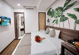 Mega Light Hotel