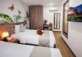 Mega Light Hotel