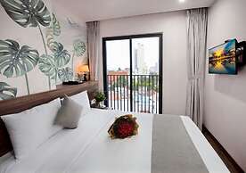 Mega Light Hotel